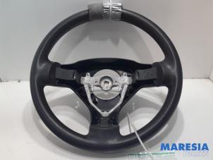 Używane Kierownica Peugeot 107 1.0 12V Cena € 25,00 Procedura marży oferowane przez Maresia Parts