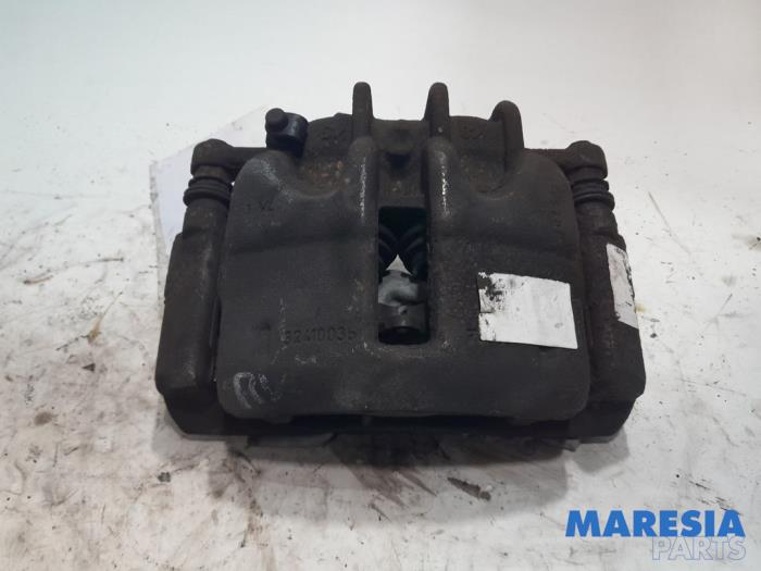Gebrauchte Bremszange rechts vorne Peugeot Expert (G9) 2.0 HDi 120 Preis € 30,19 Mit Mehrwertsteuer angeboten von Maresia Parts