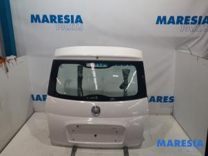 Usagé Hayon Fiat 500 (312) 1.2 69 Prix € 200,00 Règlement à la marge proposé par Maresia Parts