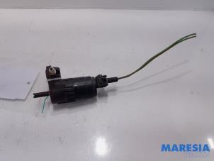 Used Windscreen washer pump Fiat Doblo Cargo (263) 1.3 MJ 16V Euro 4 Price € 18,15 Inclusive VAT offered by Maresia Parts
