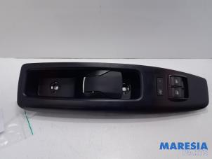 Used Multi-functional window switch Fiat Doblo Cargo (263) 1.3 MJ 16V Euro 4 Price € 60,50 Inclusive VAT offered by Maresia Parts