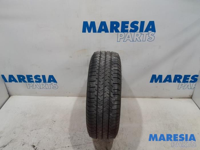 Begagnade Däck Fiat Scudo (270) 1.6 D Multijet Pris € 30,25 Inklusive moms erbjuds av Maresia Parts