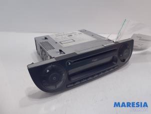 Usagé Radio/Lecteur CD Fiat 500C (312) 1.2 69 Prix € 105,00 Règlement à la marge proposé par Maresia Parts