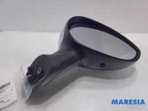 Used Wing mirror, right Fiat 500C (312) 1.2 69 Price € 50,00 Margin scheme offered by Maresia Parts