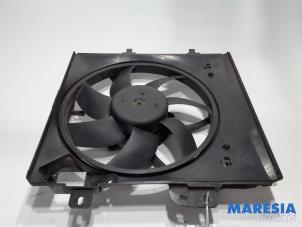 Used Fan motor Peugeot 207 SW (WE/WU) 1.4 16V Vti Price € 40,00 Margin scheme offered by Maresia Parts