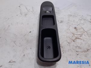 Used Electric window switch Peugeot 207 SW (WE/WU) 1.4 16V Vti Price € 15,00 Margin scheme offered by Maresia Parts
