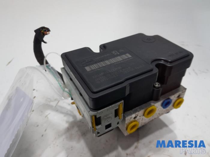 Used ABS pump Peugeot 207 SW (WE/WU) 1.4 16V Vti Price € 210,00 Margin scheme offered by Maresia Parts