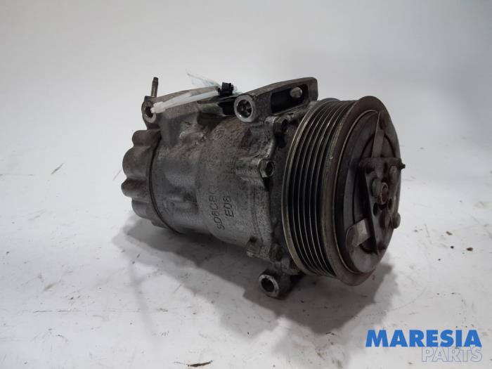 Air conditioning pump from a Peugeot 207 SW (WE/WU) 1.4 16V Vti 2011