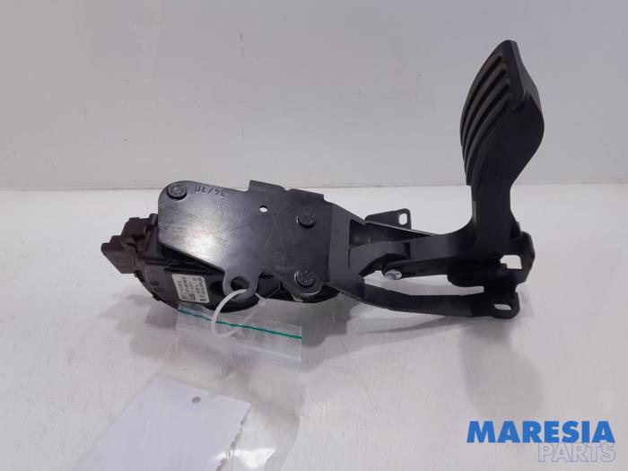 Begagnade Gaspedalsensor Fiat Scudo (270) 1.6 D Multijet Pris € 36,30 Inklusive moms erbjuds av Maresia Parts