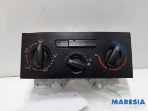 Usados Panel de control de calefacción Fiat Scudo (270) 1.6 D Multijet Precio € 60,50 IVA incluido ofrecido por Maresia Parts