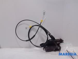 Used Sliding door lock mechanism, right Fiat Scudo (270) 1.6 D Multijet Price € 48,40 Inclusive VAT offered by Maresia Parts