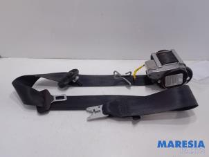 Used Front seatbelt, left Alfa Romeo MiTo (955) 1.3 JTDm 16V Eco Price € 75,00 Margin scheme offered by Maresia Parts