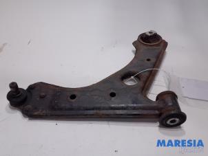 Used Front lower wishbone, right Alfa Romeo MiTo (955) 1.3 JTDm 16V Eco Price € 25,00 Margin scheme offered by Maresia Parts