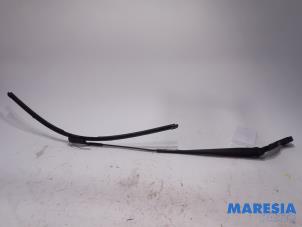 Used Front wiper arm Fiat Ducato (250) 2.0 D 115 Multijet Price € 30,25 Inclusive VAT offered by Maresia Parts