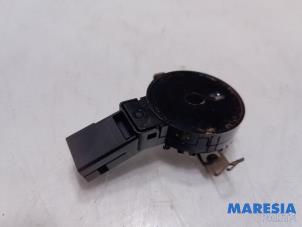 Used Rain sensor Citroen C3 (SX/SW) 1.2 12V e-THP PureTech 110 Price € 50,00 Margin scheme offered by Maresia Parts