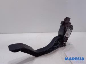 Używane Czujnik polozenia pedalu gazu Citroen C3 (SX/SW) 1.2 12V e-THP PureTech 110 Cena € 20,00 Procedura marży oferowane przez Maresia Parts