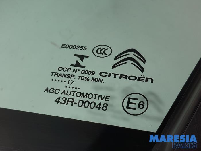 Trójkatna szyba lewy przód z Citroën C3 (SX/SW) 1.2 12V e-THP PureTech 110 2017
