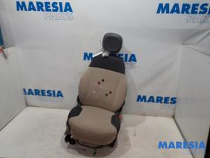 Używane Fotel prawy Fiat Panda (312) 0.9 TwinAir 65 Cena € 150,00 Procedura marży oferowane przez Maresia Parts