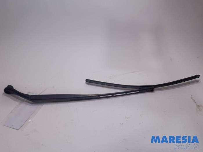 Front wiper arm from a Citroën C5 III Berline (RD) 1.8 16V 2008