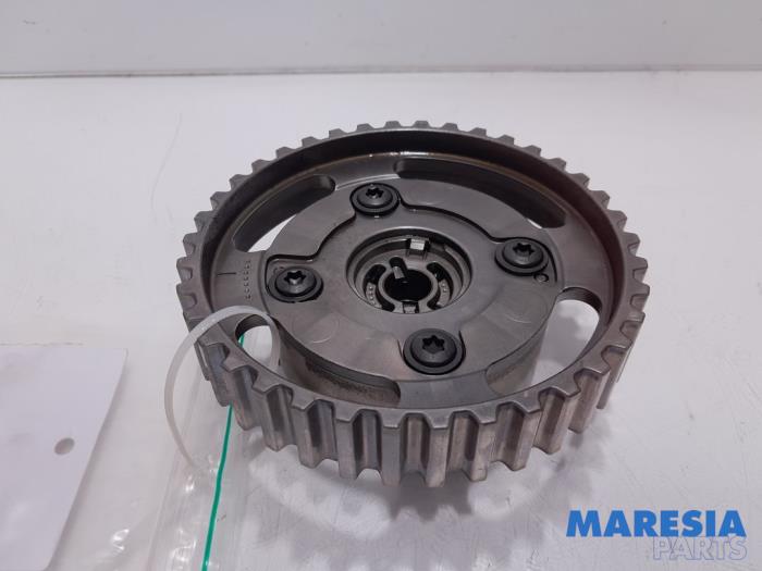 Begagnade Kamaxeldrev Citroen C4 Cactus (0B/0P) 1.2 PureTech 82 12V Pris € 34,95 Marginaltabell erbjuds av Maresia Parts