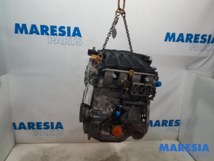 Used Engine Renault Scénic III (JZ) 2.0 16V CVT Price € 1.449,00 Margin scheme offered by Maresia Parts