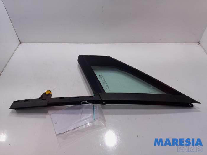 Usados Ventanilla triangular izquierda delante Citroen C5 III Berline (RD) 1.8 16V Precio € 35,00 Norma de margen ofrecido por Maresia Parts
