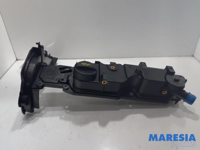 Usagé Couvercle soupapes Citroen DS3 (SA) 1.4 HDi Prix € 24,95 Règlement à la marge proposé par Maresia Parts