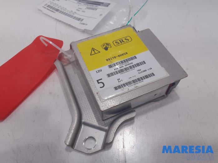 Airbag Module from a Peugeot 107 1.0 12V 2010