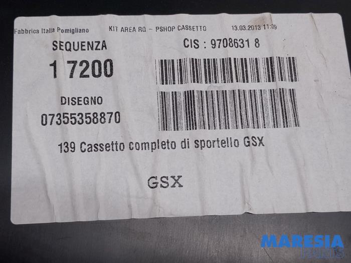 Glovebox from a Fiat Panda (312) 0.9 TwinAir 65 2014
