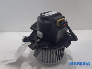 Usados Motor de ventilador de calefactor Citroen Berlingo 1.5 BlueHDi 100 Precio € 54,45 IVA incluido ofrecido por Maresia Parts