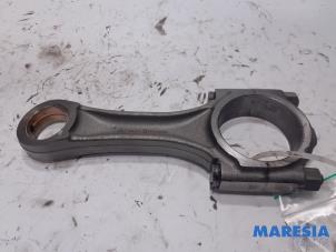 Used Connecting rod Peugeot 508 (8D) 2.0 Hybrid4 16V Price € 75,00 Margin scheme offered by Maresia Parts