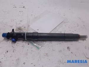 Used Injector (diesel) Peugeot 508 (8D) 2.0 Hybrid4 16V Price € 90,00 Margin scheme offered by Maresia Parts