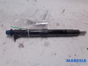 Used Injector (diesel) Peugeot 508 (8D) 2.0 Hybrid4 16V Price € 90,00 Margin scheme offered by Maresia Parts