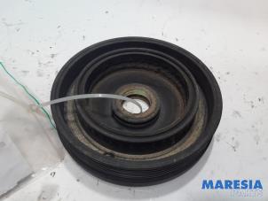 Used Crankshaft pulley Peugeot 508 (8D) 2.0 Hybrid4 16V Price € 30,00 Margin scheme offered by Maresia Parts