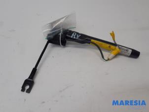 Used Seatbelt tensioner, right Fiat 500 (312) 1.2 69 Price € 40,00 Margin scheme offered by Maresia Parts