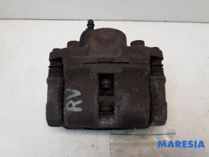 Used Front brake calliper, right Renault Twingo II (CN) 1.2 Price € 25,00 Margin scheme offered by Maresia Parts