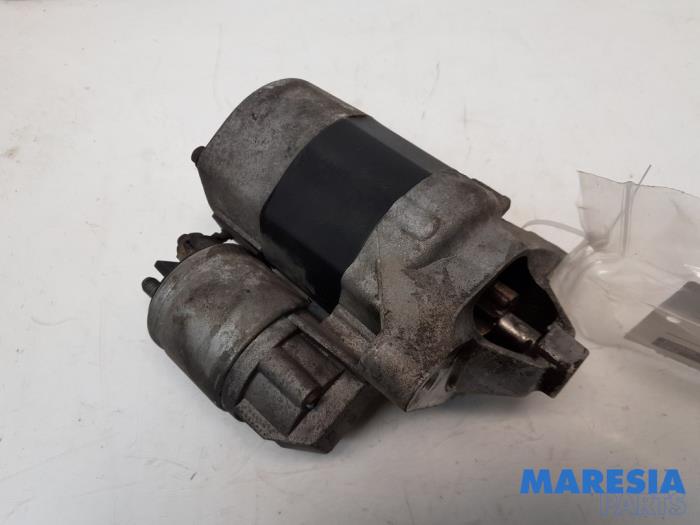 Begagnade Startmotor Renault Twingo II (CN) 1.2 Pris € 31,50 Marginaltabell erbjuds av Maresia Parts