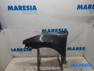 Used Front wing, left Peugeot 3008 I (0U/HU) 1.6 16V THP 155 Price € 75,00 Margin scheme offered by Maresia Parts