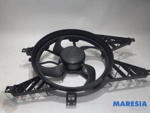 Used Fan motor Renault Twingo II (CN) 1.2 Price € 30,00 Margin scheme offered by Maresia Parts