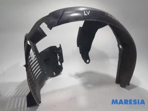Used Wheel arch liner Renault Twingo II (CN) 1.2 Price € 25,00 Margin scheme offered by Maresia Parts