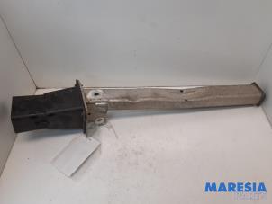 Used Front part support Peugeot 3008 I (0U/HU) 1.6 16V THP 155 Price € 25,00 Margin scheme offered by Maresia Parts