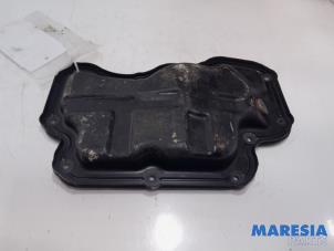 Used Sump Renault Clio IV (5R) 0.9 Energy TCE 90 12V Price € 25,00 Margin scheme offered by Maresia Parts