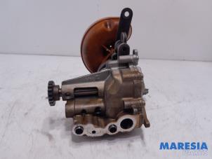 Used Oil pump Renault Clio IV (5R) 0.9 Energy TCE 90 12V Price € 40,00 Margin scheme offered by Maresia Parts