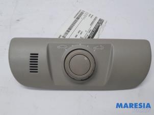 Used Sunroof switch Renault Scénic III (JZ) 2.0 16V CVT Price € 35,00 Margin scheme offered by Maresia Parts