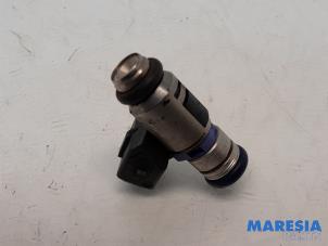 Used Injector (petrol injection) Fiat Panda (312) 0.9 TwinAir 65 Price € 75,00 Margin scheme offered by Maresia Parts