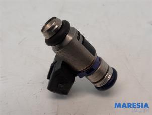 Used Injector (petrol injection) Fiat Panda (312) 0.9 TwinAir 65 Price € 75,00 Margin scheme offered by Maresia Parts