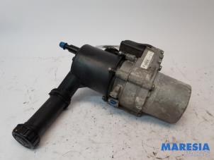 Used Power steering pump Peugeot 3008 I (0U/HU) 1.6 16V THP 155 Price € 183,75 Margin scheme offered by Maresia Parts