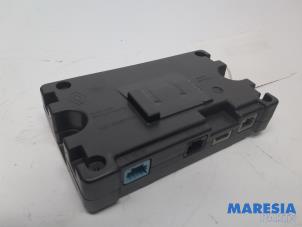 Used Phone module Renault Scénic III (JZ) 2.0 16V CVT Price € 157,50 Margin scheme offered by Maresia Parts