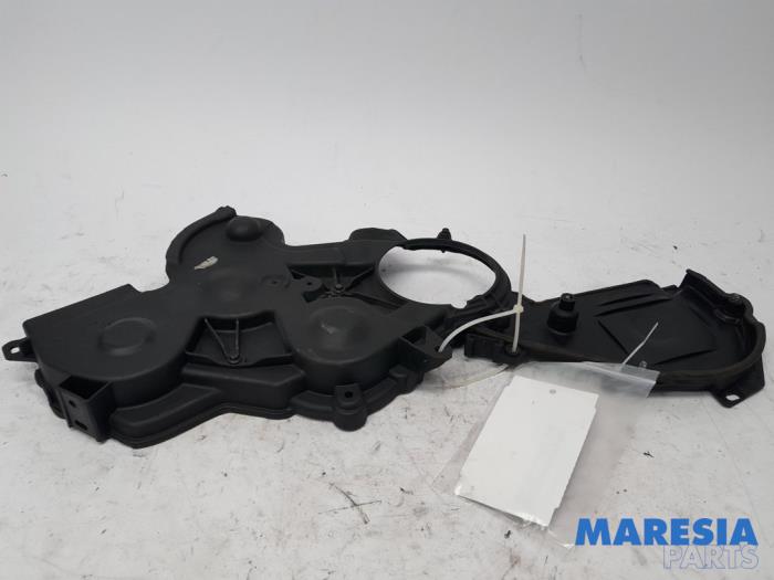 Usagé Couvercle de distribution Citroen Jumpy (G9) 1.6 HDI Prix € 30,25 Prix TTC proposé par Maresia Parts