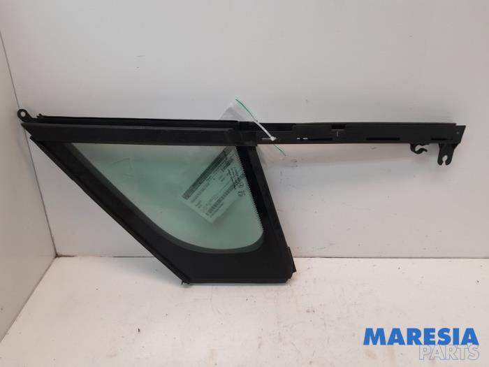 Usados Ventanilla triangular izquierda delante Peugeot 3008 I (0U/HU) 1.6 16V THP 155 Precio € 30,00 Norma de margen ofrecido por Maresia Parts